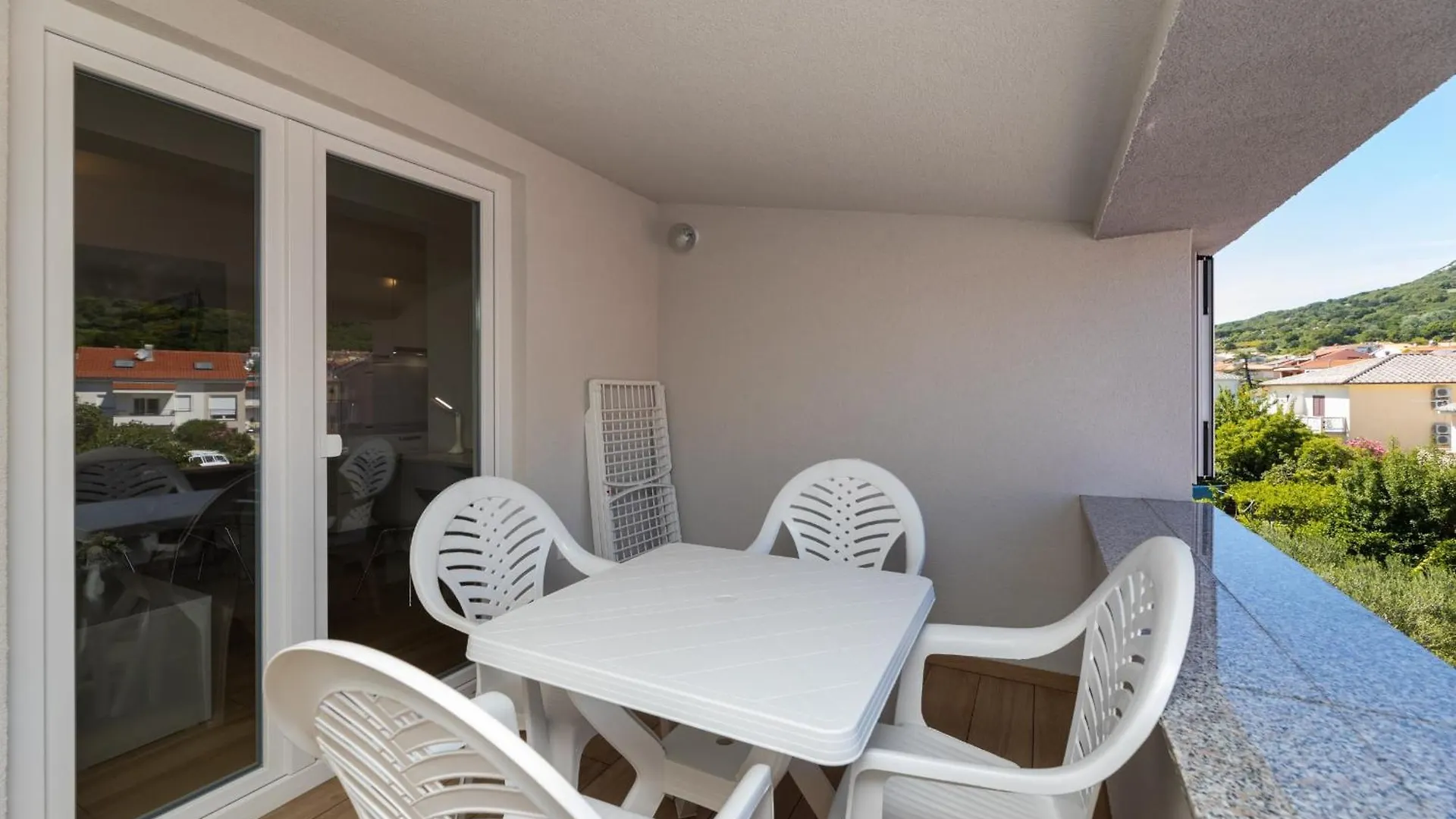Apartments Crnekovic IX Baška