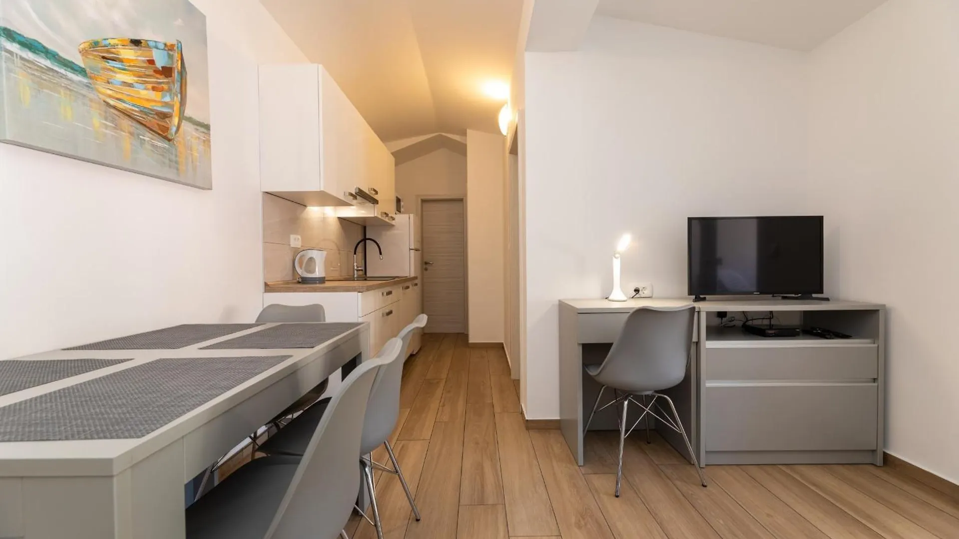 Apartments Crnekovic IX Baška 0*,
