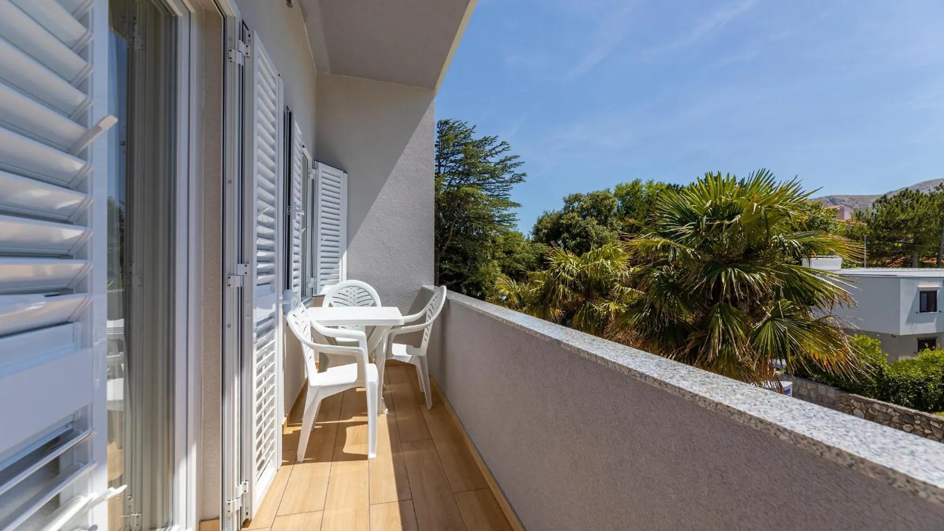 Apartments Crnekovic IX Baška